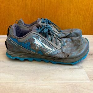 ALTRA • Lone Peak - Size 9